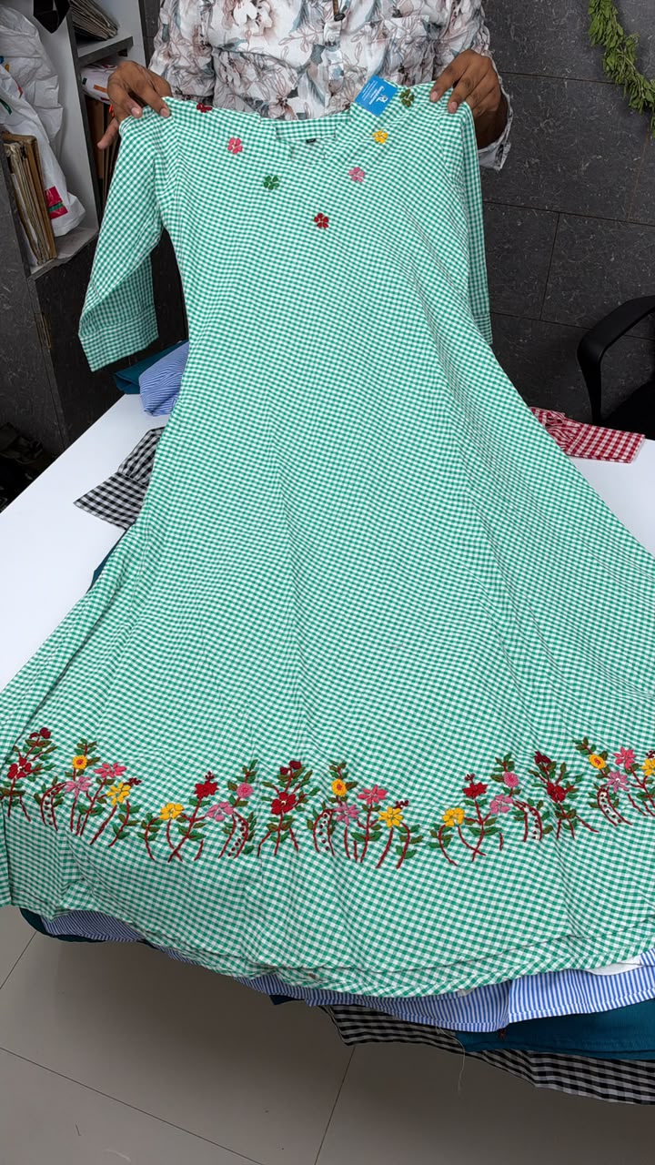 DESIGNER WEAR GOWN