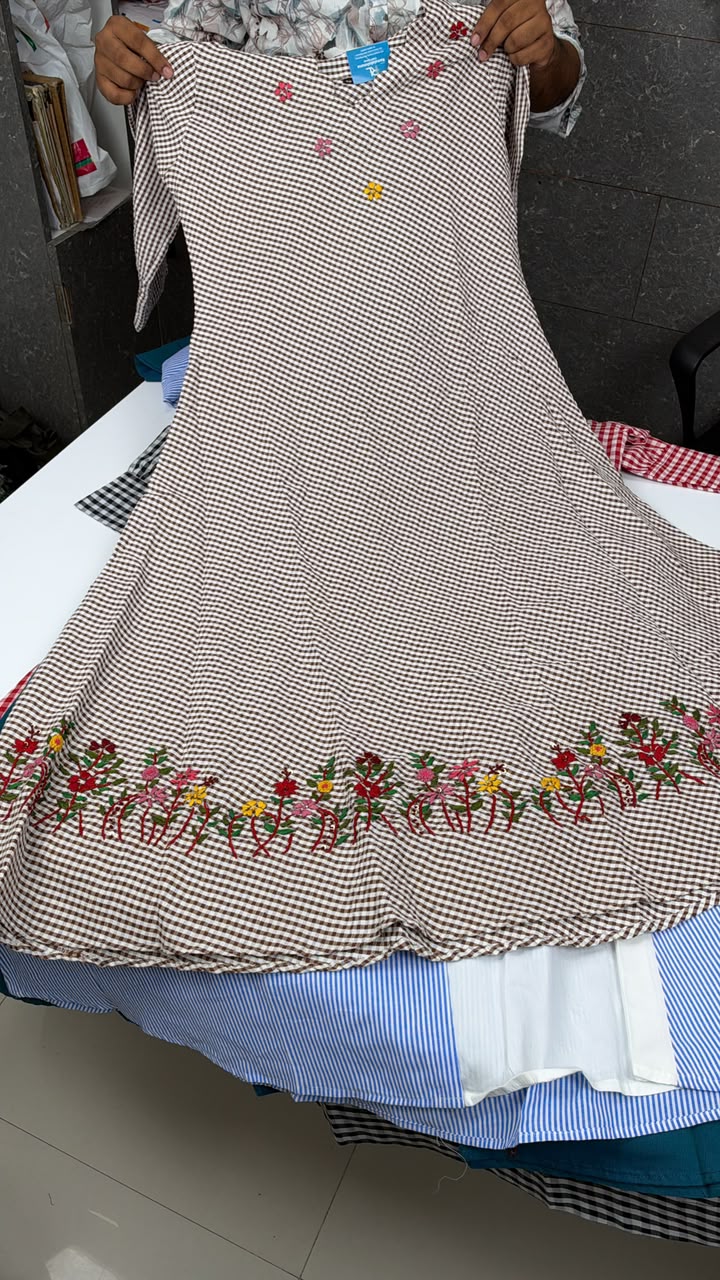 DESIGNER WEAR GOWN